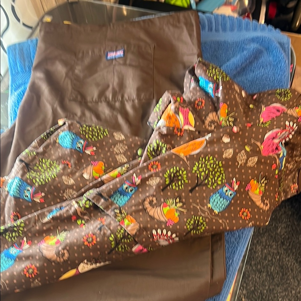 Colorful Owl Print Scrub Set